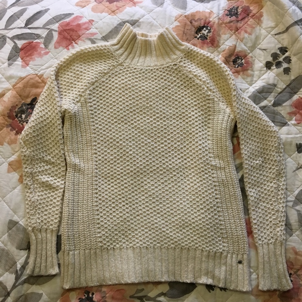American Eagle Knitted Sweater